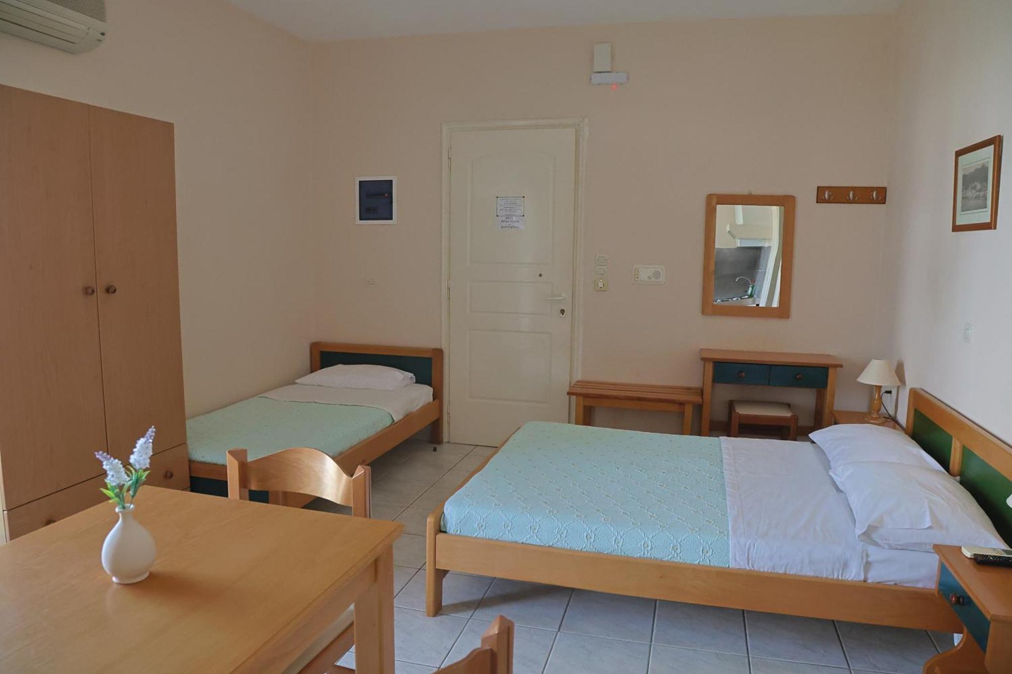 Athos Studios Tinos Bagian luar foto